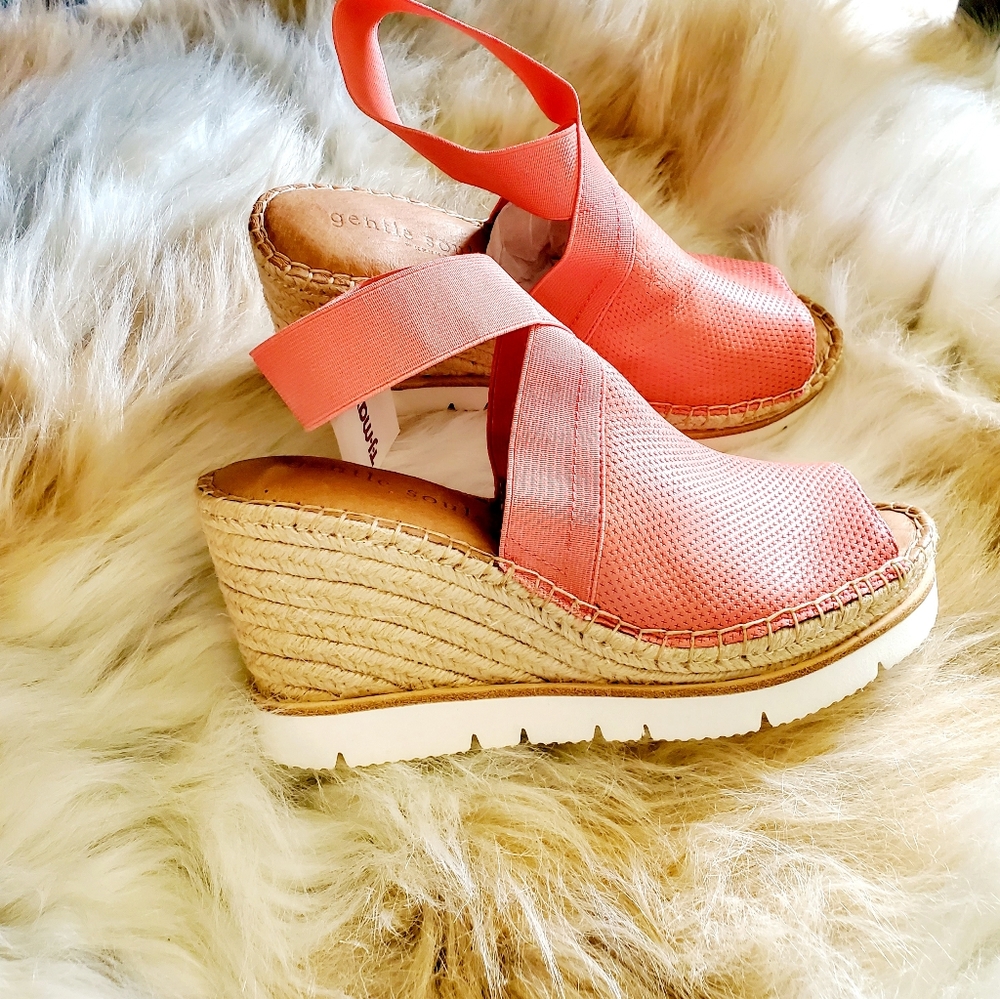 Gentle Souls by Kenneth Cole Crista Wedge Sandals - Picture 4 of 6
